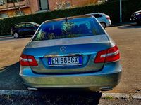 Usata Mercedes E350 306 CV (225 kW) 2011 Grigio Berlina
