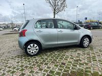 Begagnad Toyota Yaris Sol 90 HK (66 kW) 2008 Grå Halvkombi