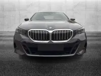 Usata BMW 520 M Sport 197 CV (144 kW) 2024 Grigio Berlina