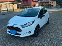 Usata Ford Fiesta 75 CV (55 kW) 2015 Bianco Utilitaria