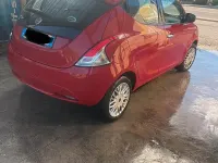 Usata Lancia Ypsilon 69 CV (50 kW) 2017 Rosso Utilitaria