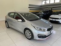 Usata Kia Ceed Active 110 CV (80 kW) 2016 Argento Utilitaria