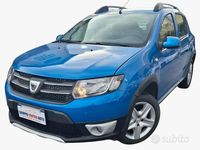 Usata Dacia Sandero Lauréate 90 CV (66 kW) 2014 Blu Berlina