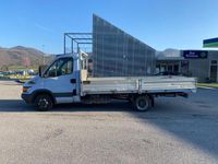 Usata Iveco Daily 103 CV (75 kW) 2000 Blu Furgone