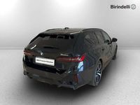 Usata BMW 520 Shadowline 197 CV (144 kW) 2024 Black sapphire metallizzato Station wagon