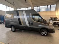 Nuova Iveco Daily 136 CV (100 kW) 2026 Grigio ulm metallizzato Furgone