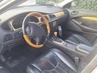 Usata Jaguar S-Type S 238 CV (175 kW) 2001 Grigio Berlina