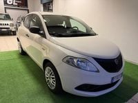 Usata Lancia Ypsilon Gold 69 CV (50 kW) 2018 Bianco Utilitaria