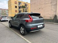 usata Volvo XC40 Momentum T3