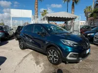 Usata Renault Captur LE 110 CV (80 kW) 2018 Verde SUV
