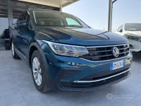 Usata VW Tiguan R-line 150 CV (110 kW) 2022 Verde SUV