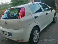 Usata Fiat Grande Punto 65 CV (47 kW) 2018 Bianco Utilitaria