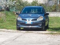 Usata Renault Clio II 65 CV (47 kW) 2006 Grigio Berlina