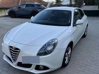 Usata Alfa Romeo Giulietta Progression 120 CV (88 kW) 2015 Bianco Utilitaria
