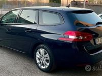 Usata Peugeot 308 SW Allure 120 CV (88 kW) 2017 Blu Station wagon