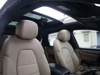 Usata Porsche Cayenne 549 CV (403 kW) 2019 Grigio SUV