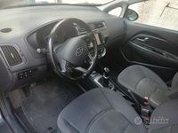 Usata Kia Rio 75 CV (55 kW) 2017 Grigio Utilitaria