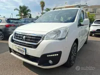 Usata Peugeot Partner Tepee Active 120 CV (88 kW) 2015 Bianco Monovolume