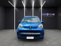 Usata Peugeot 107 68 CV (50 kW) 2009 Blu Utilitaria