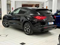 Usata Alfa Romeo Stelvio Sprint 201 CV (147 kW) 2021 Nero SUV