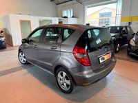 Usata Mercedes A160 95 CV (69 kW) 2011 Grigio Berlina