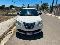 Usata Lancia Ypsilon 95 CV (69 kW) 2013 Bianco Utilitaria