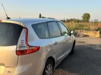 Usata Renault Scénic III 110 CV (80 kW) 2011 Grigio Monovolume