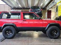 Usata Jeep Cherokee 80 CV (58 kW) 1987 SUV