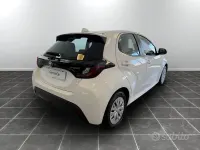 Gebraucht Toyota Yaris Hybrid Business Edition 92 PS (67 kW) 2022 Limousine