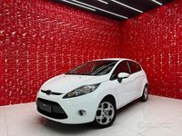 Usata Ford Fiesta Titanium 60 CV (44 kW) 2011 Bianco Utilitaria