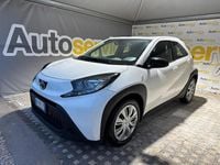 Usata Toyota Aygo X Lounge 72 CV (52 kW) 2022 Bianco SUV