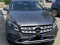 Usata Mercedes GLA200 136 CV (100 kW) 2019 Grigio SUV