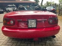 Usata Mazda MX5 116 CV (85 kW) 1993 Rosso Cabrio