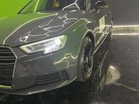 Usata Audi A3 Admired 116 CV (85 kW) 2019 Grigio Berlina