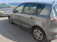 Usata Renault Scénic XMOD 110 CV (80 kW) 2014 Monovolume