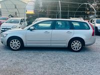 Usata Volvo V50 Momentum 125 CV (91 kW) 2008 Argento Station wagon