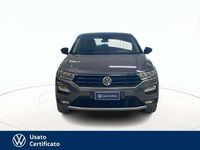 Usata VW T-Roc Style 116 CV (85 kW) 2018 Grigio / pastello SUV