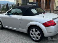 Usata Audi TT Roadster 150 CV (110 kW) 2002 Grigio Cabrio