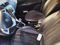 Usata Lancia Delta 120 CV (88 kW) 2011 Grigio Utilitaria