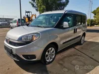 Usata Fiat Doblò Lounge 95 CV (69 kW) 2015 Grigio Monovolume