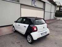 Begagnad Smart ForFour Prime 71 HK (52 kW) 2018 Vit Halvkombi