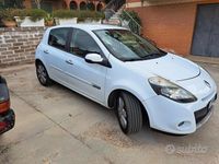 Usata Renault Clio II 85 CV (62 kW) 2010 Bianco Berlina