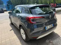 Usata Renault Captur Zen 91 CV (66 kW) 2022 Grigio SUV