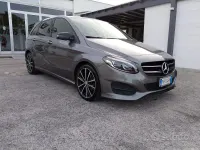 Usata Mercedes B200 Premium 136 CV (100 kW) 2017 Grigio Utilitaria