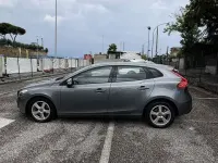 Usata Volvo V40 114 CV (83 kW) 2015 Grigio Berlina