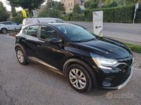 Käytetty Renault Captur Zen 95 HP (69 kW) 2021 Musta Katumaasturi