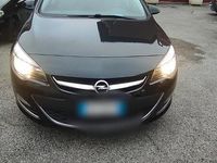 Usata Opel Astra 101 CV (74 kW) 2014 Nero Station wagon