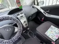 Usata Toyota Yaris 69 CV (50 kW) 2006 Grigio Berlina