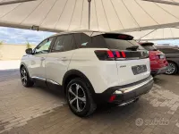 Usata Peugeot 3008 Crossway 131 CV (96 kW) 2020 Bianco SUV