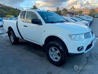 usata Mitsubishi L200 L200 2.5 DI-D Club Cab Invite